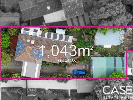 10 Oroya Grove, Clyde - Image 1