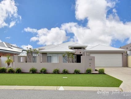 404, Burns Beach - Image 1