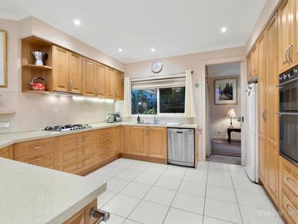 16 Camborne Avenue, Mount Eliza - Thumbnail 7