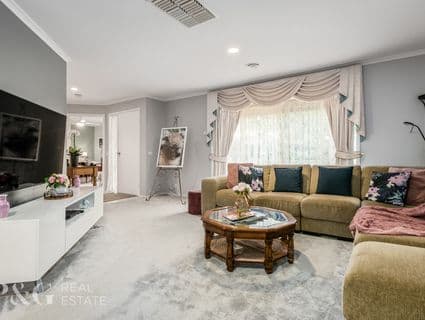 13 Heyfield Court, Narre Warren - Thumbnail 2