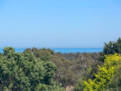 8 Lalina Close, Frankston - Thumbnail 2