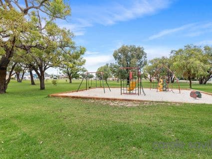 26e Worner Crescent, Karrinyup - Thumbnail 4