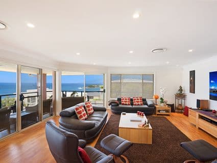 3/11 Barnhill Road, Terrigal - Image 1