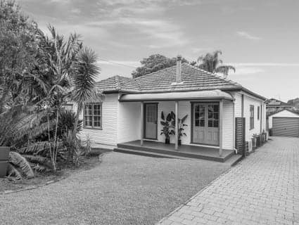 110 Wolger Street, Como - Image 1