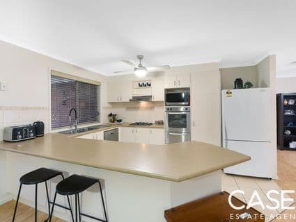 16 Butterfield Place, Cranbourne East - Thumbnail 5