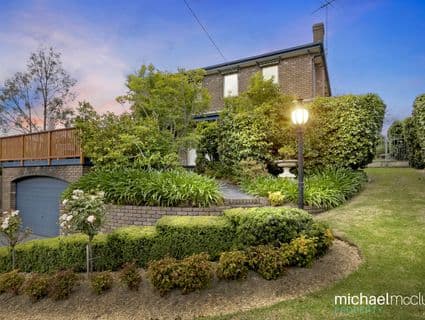 8 Olinda Place, Frankston - Image 1
