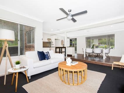 2/97 Lake Shore Drive, North Avoca - Thumbnail 2