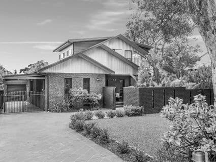 7 Heather Street, Loftus - Image 1