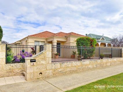 25 Stinson Square, Iluka - Image 1