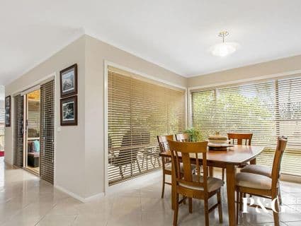 29 St Ives Drive, Narre Warren South - Thumbnail 3
