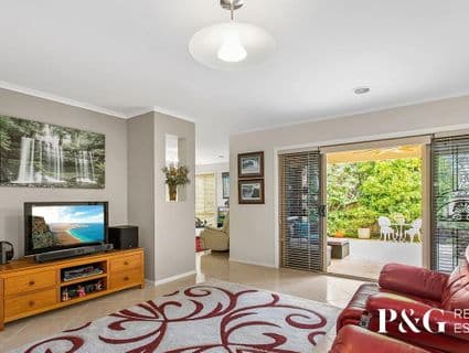 29 St Ives Drive, Narre Warren South - Thumbnail 4