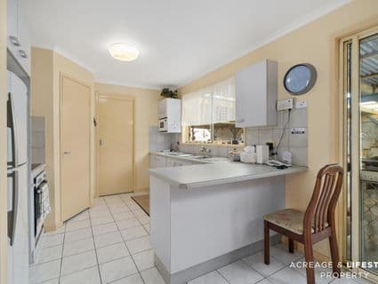 415 Bishop Road, Beachmere - Thumbnail 6