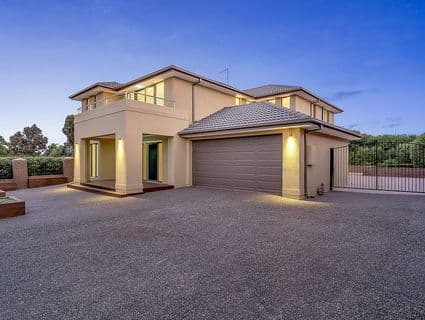 42 Centennial Park Drive, Craigieburn - Thumbnail 3