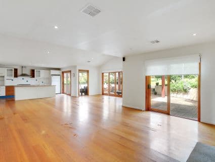 120 Koornalla Crescent, Mount Eliza - Thumbnail 2