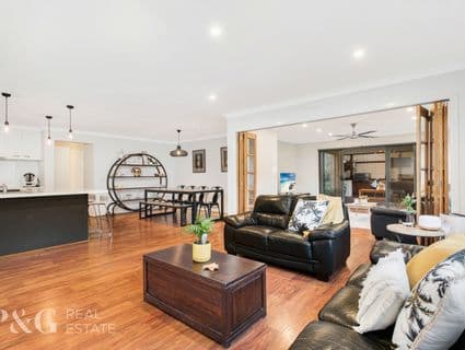 10 Bordeaux Grove, Narre Warren South - Thumbnail 2