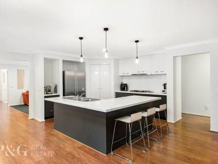10 Bordeaux Grove, Narre Warren South - Thumbnail 5