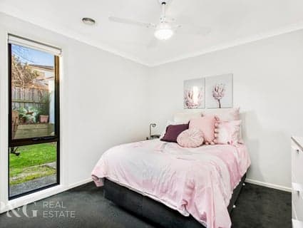 10 Bordeaux Grove, Narre Warren South - Thumbnail 8