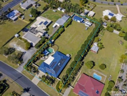 9-11 Wrenaus Way, Ningi - Image 1