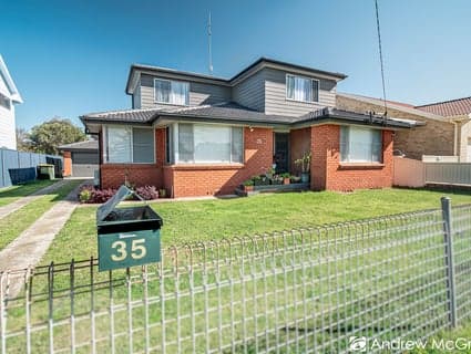 404, Swansea - Image 1