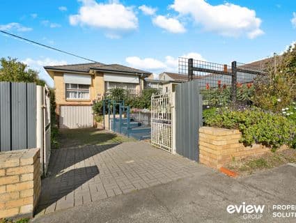 404, Frankston - Image 1