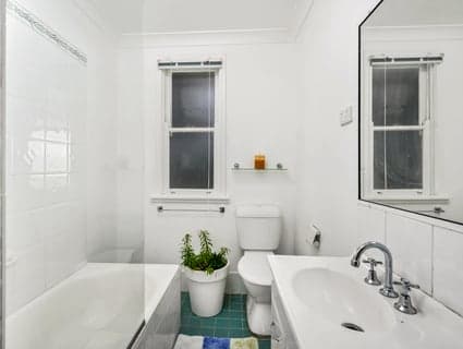 404, Caves Beach - Thumbnail 6