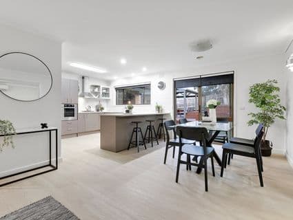 112 Heatherhill Road, Frankston - Thumbnail 2