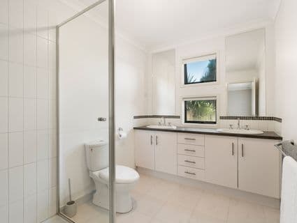60 Scotsdale Drive, Cranbourne East - Thumbnail 5