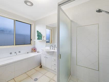 11 Foxtail Crescent, Woongarrah - Thumbnail 8