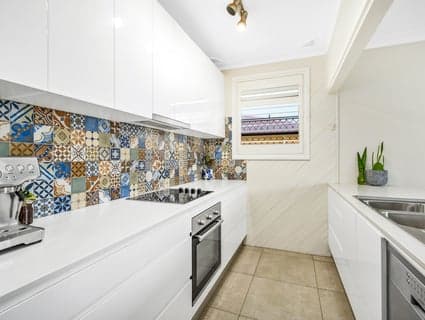 404, Caves Beach - Thumbnail 7
