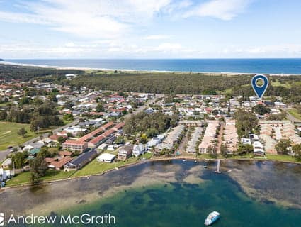 404, Marks Point - Thumbnail 3
