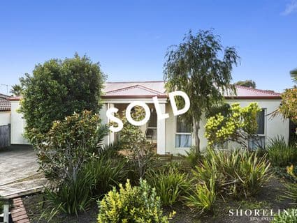 18 Fairway Circle, Safety Beach - Image 1