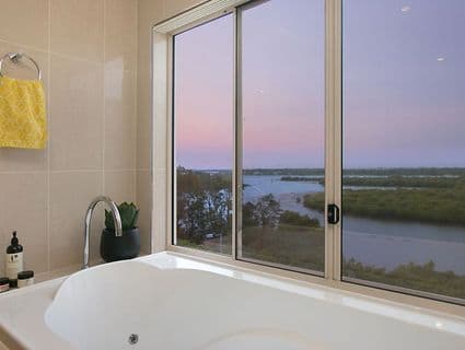 2/9 Fairway Drive, Banora Point - Thumbnail 3