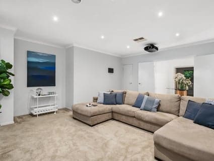 146 Berwick Springs Promenade, Narre Warren South - Thumbnail 8