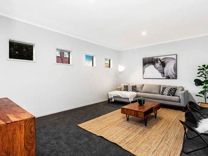 5 Hurlingham Place, Caroline Springs - Thumbnail 3