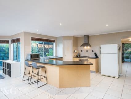 12 Oliver Court, Narre Warren South - Thumbnail 4