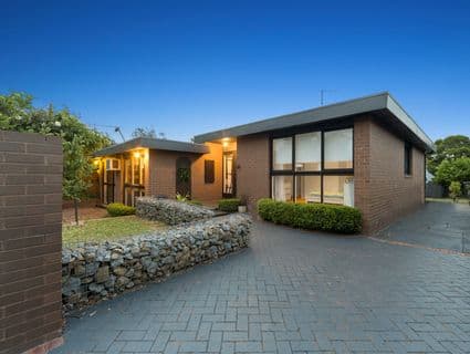 14 Blaxland Avenue, Frankston South - Image 1