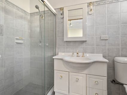 27 Crescent Road, Charlestown - Thumbnail 8