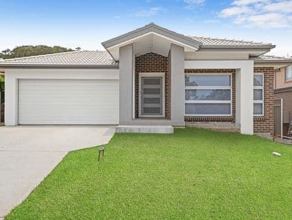 5 Goorangai Close, Wadalba - Image 1