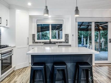 16 Heath Road, Belgrave Heights - Thumbnail 3