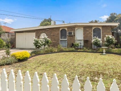 19 Nabilla Avenue, Seaford - Image 1