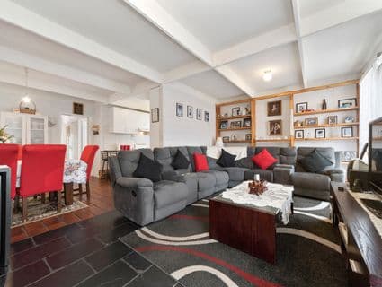 19 Nabilla Avenue, Seaford - Thumbnail 2