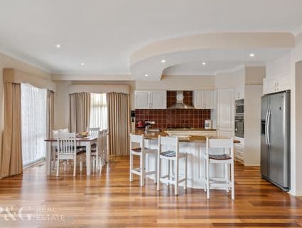 17 Daintree Grove, Narre Warren - Thumbnail 3