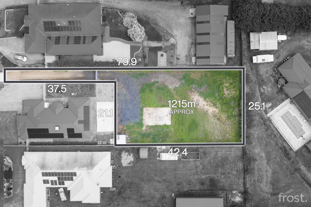 102b Roulston Way, Wallan, VIC, Wallan - Thumbnail 2