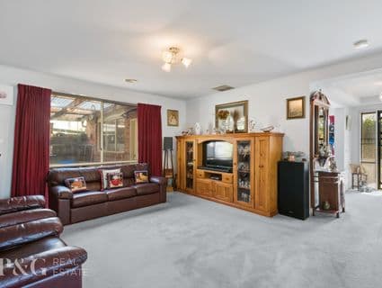 286 Ormond Road, Narre Warren South - Thumbnail 2