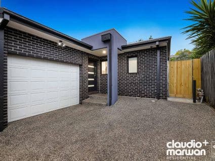 404, Oak Park - Image 1
