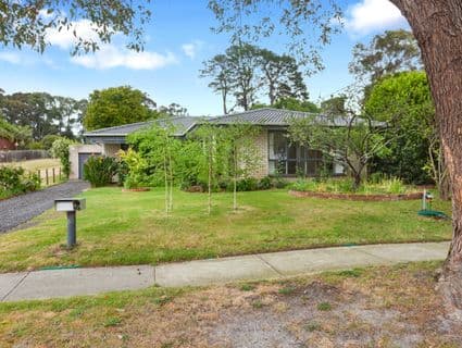 50 The Trossachs, Frankston - Thumbnail 2