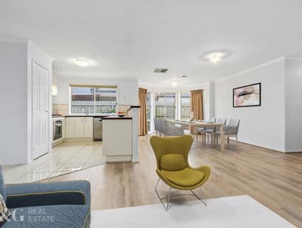 5 Blandford Crescent, Narre Warren South - Thumbnail 3
