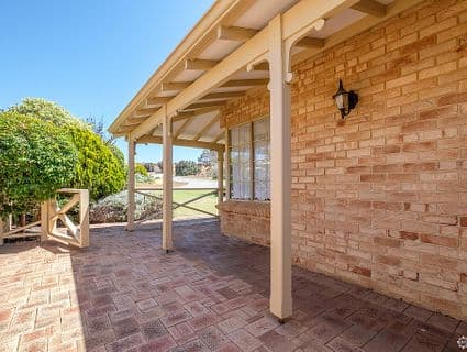 404, Hillarys - Thumbnail 5