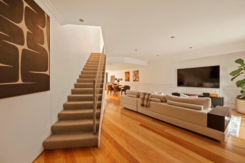 9 Gray Street, Shenton Park - Image 1