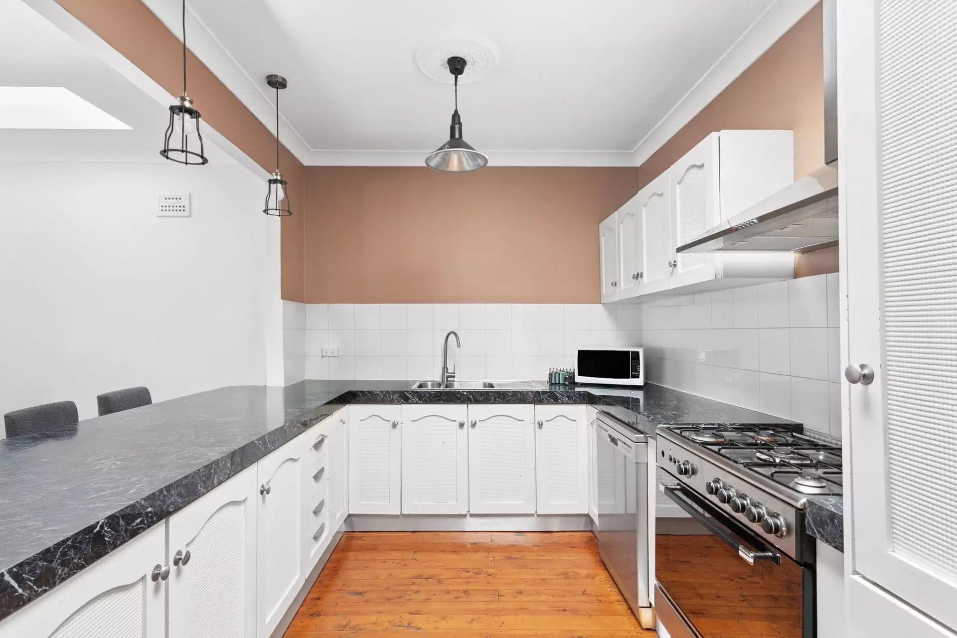 23 Marmion Street, Camperdown - Thumbnail 3